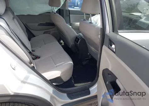 2019 Kia Sportage Lx z USA, uszkodzony, nr VIN KNDPMCAC0K7588635